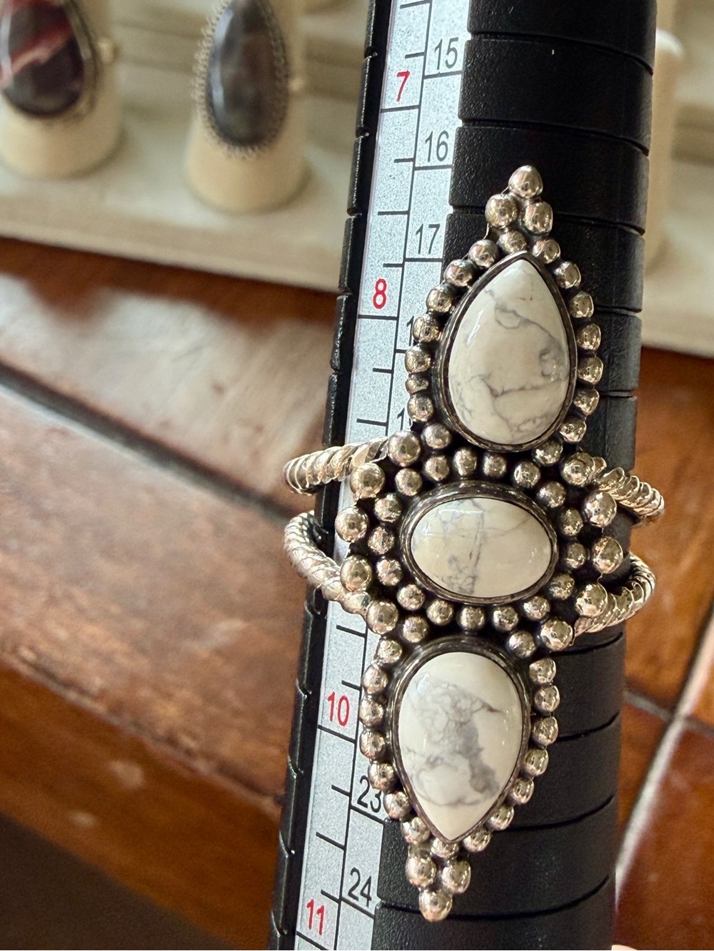 Sterling 625 White buffalo Triple Stone Cocktail Ring size 9